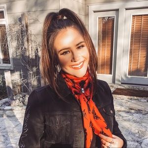 Meet your Posher, Perry